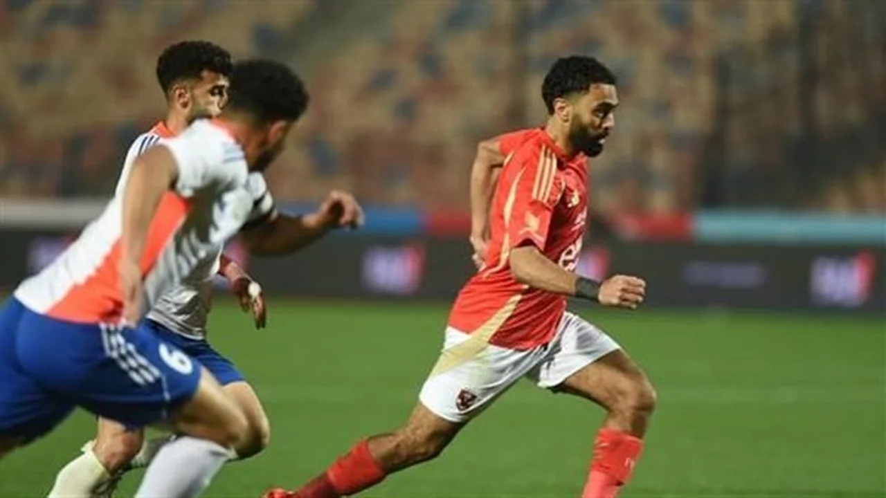 القنوات الناقلة لمواجهة الأهلي وطلائع الجيش في الدوري المصري الممتاز الليلة